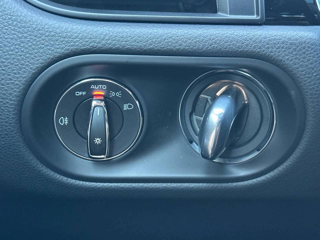 2026 Porsche Macan T