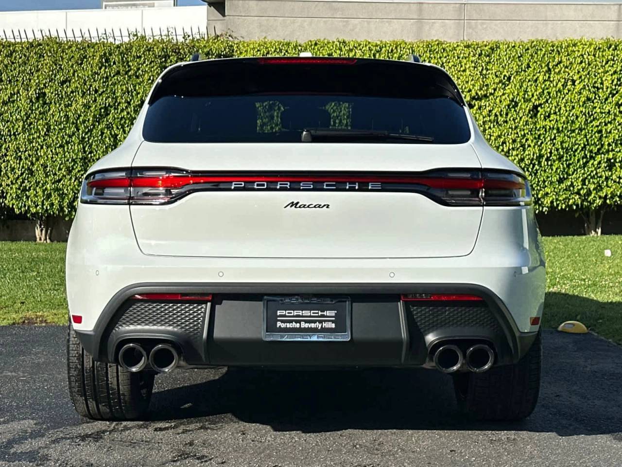 2026 Porsche Macan Base
