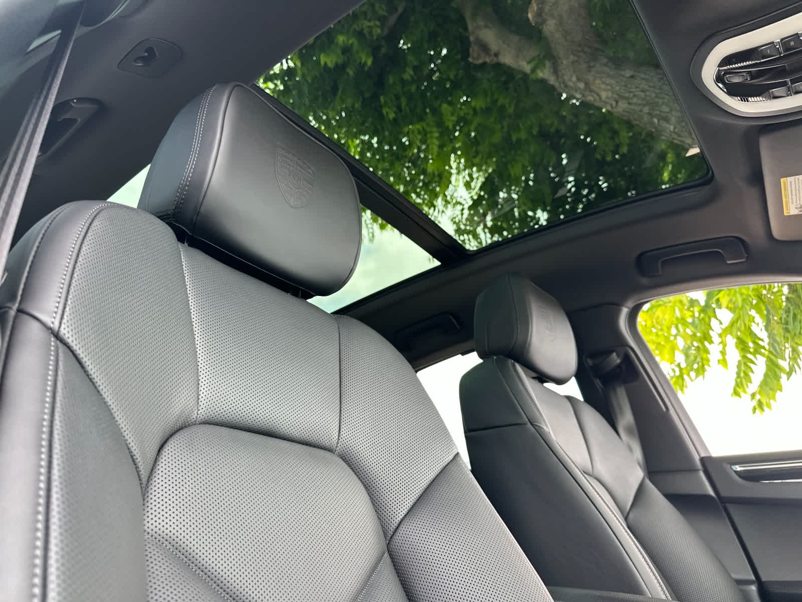 2026 Porsche Macan Base