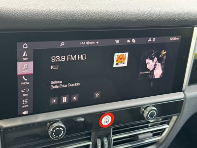 2026 Porsche Macan Base