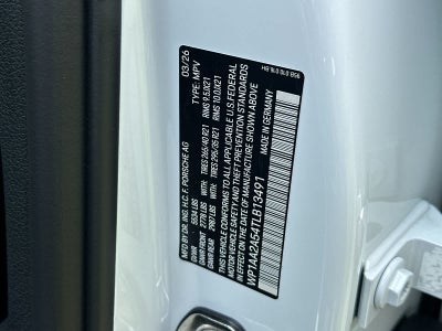 2026 Porsche Macan Base