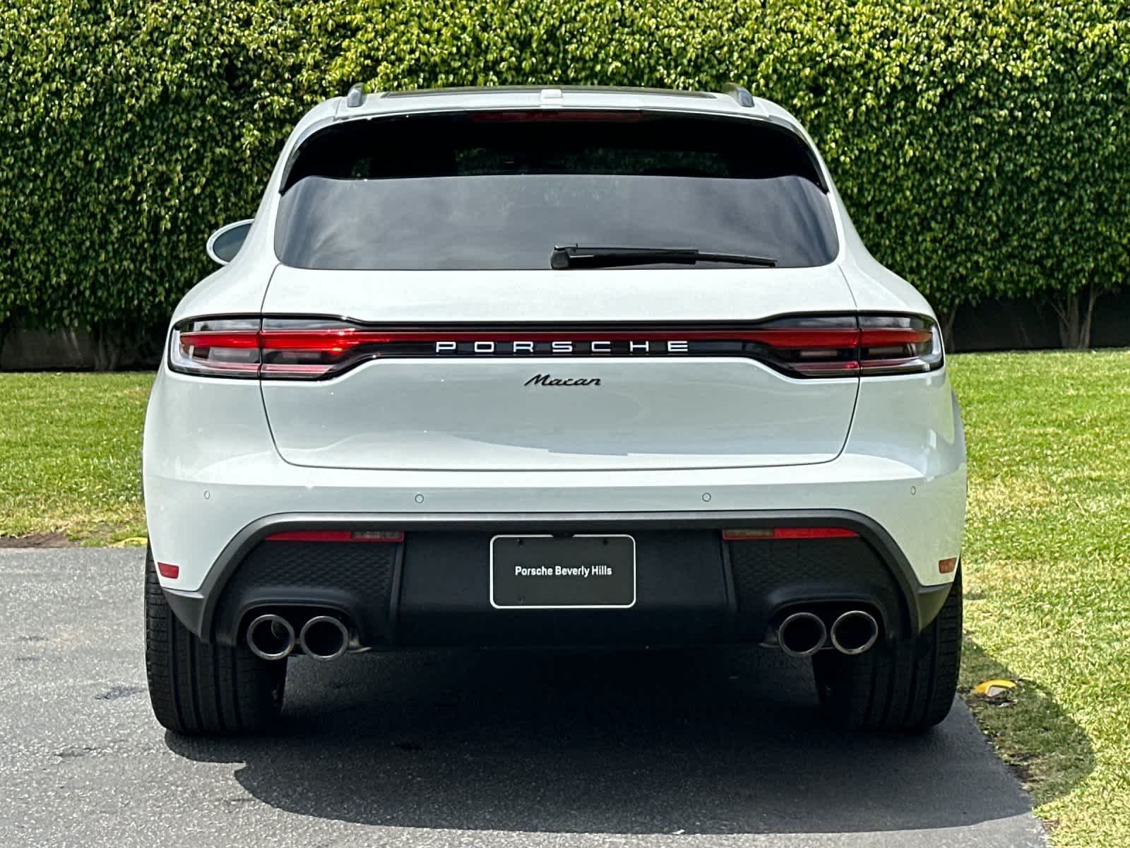 2026 Porsche Macan Base