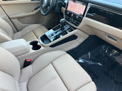 2026 Porsche Macan Macan T