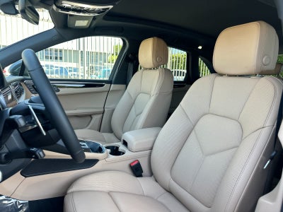 2026 Porsche Macan Macan T