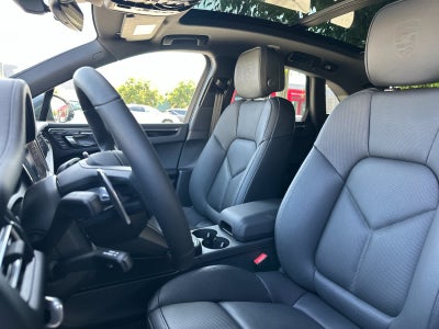 2026 Porsche Macan Macan T