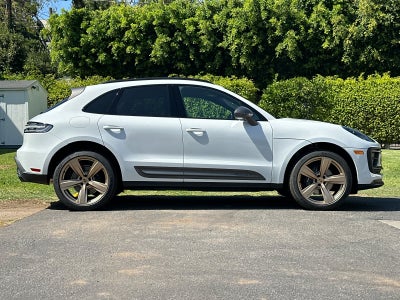 2026 Porsche Macan Macan T