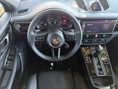 2026 Porsche Macan Macan