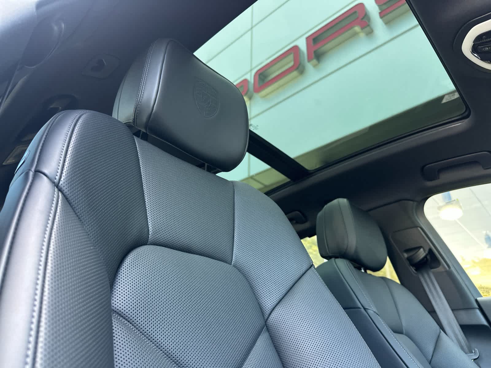 2026 Porsche Macan Macan