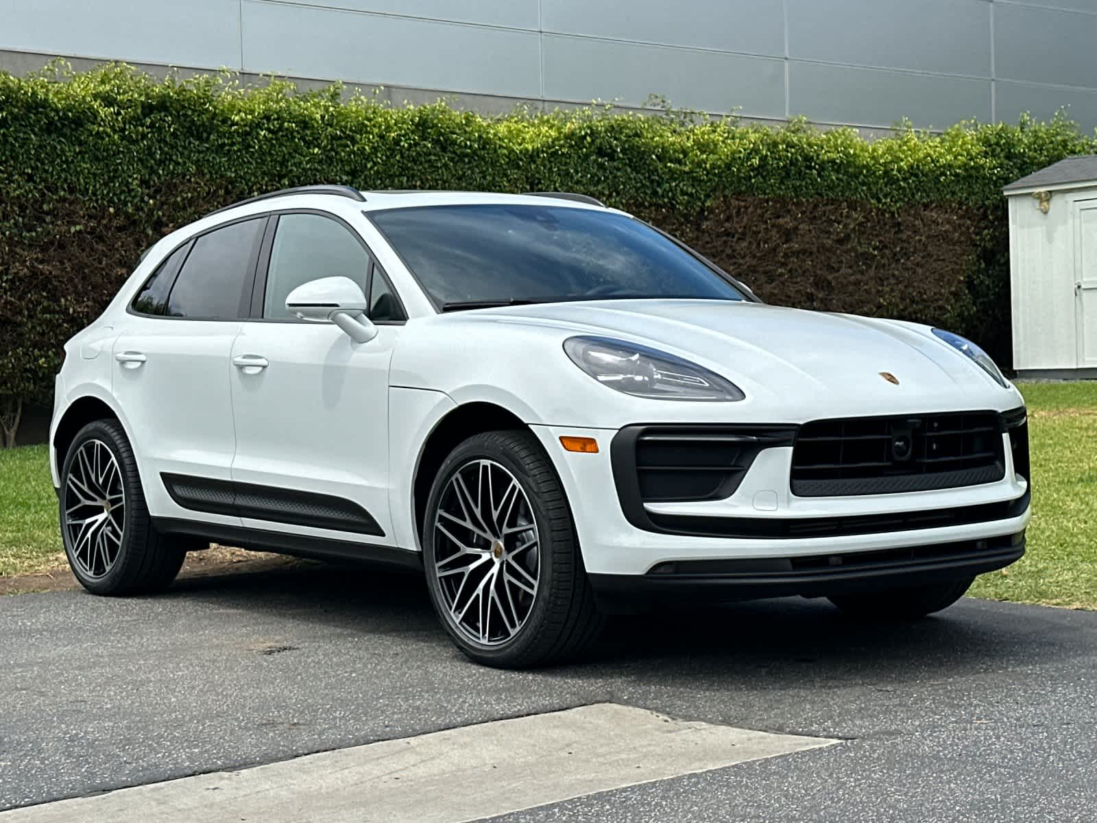 2026 Porsche Macan Macan