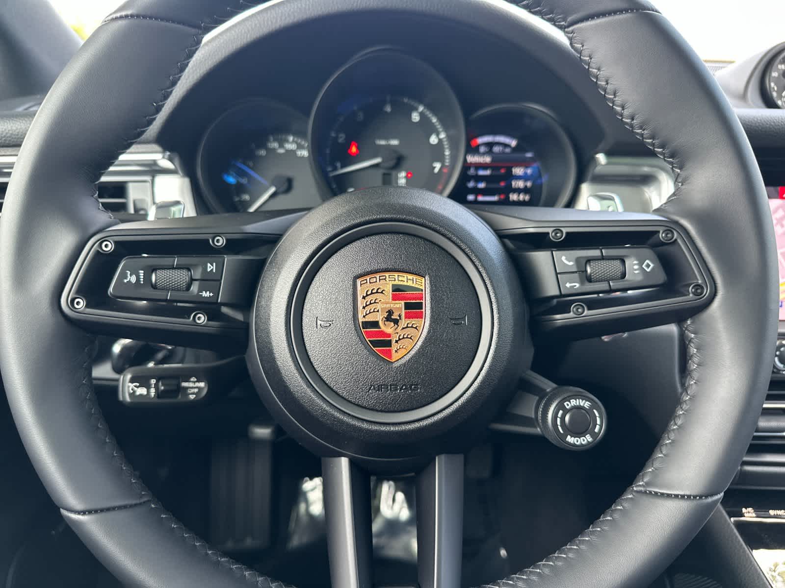 2026 Porsche Macan Macan