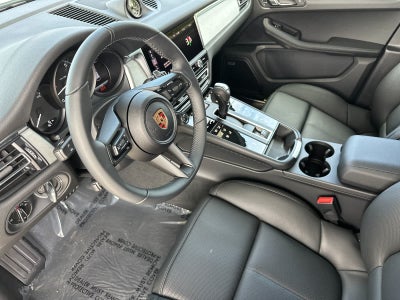 2026 Porsche Macan Macan