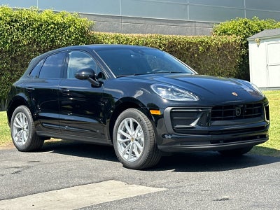 2026 Porsche Macan Macan