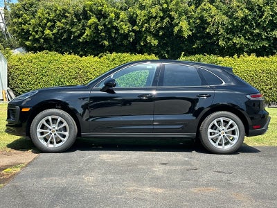 2026 Porsche Macan Macan