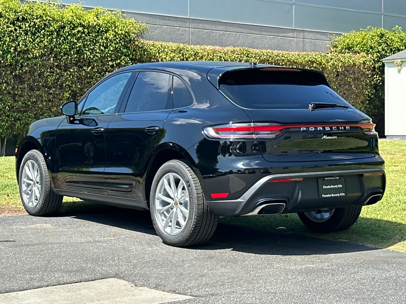 2026 Porsche Macan Macan