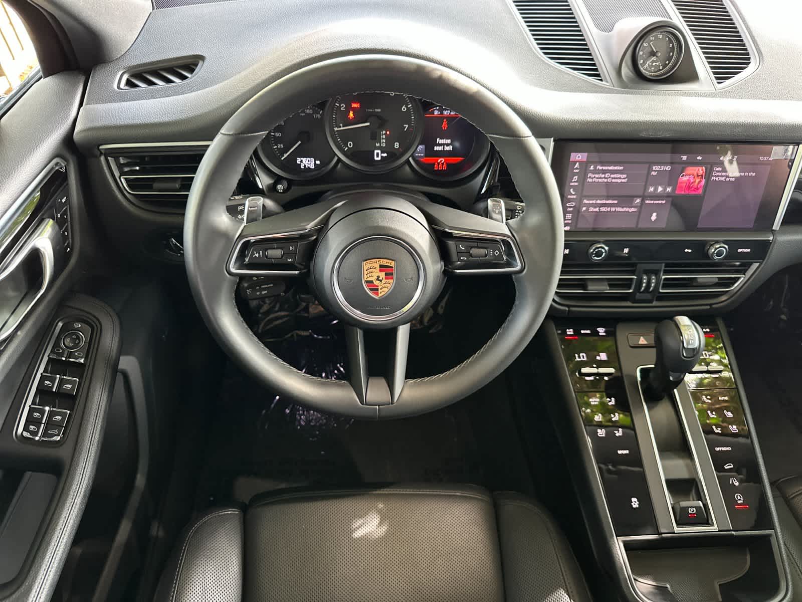 2022 Porsche Macan Macan