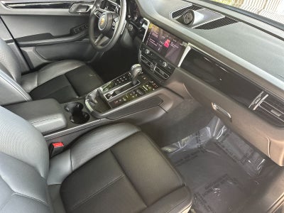 2022 Porsche Macan Macan