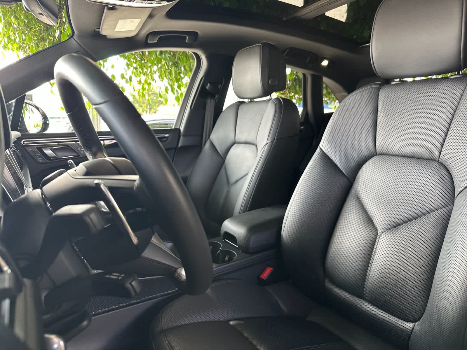 2022 Porsche Macan Macan