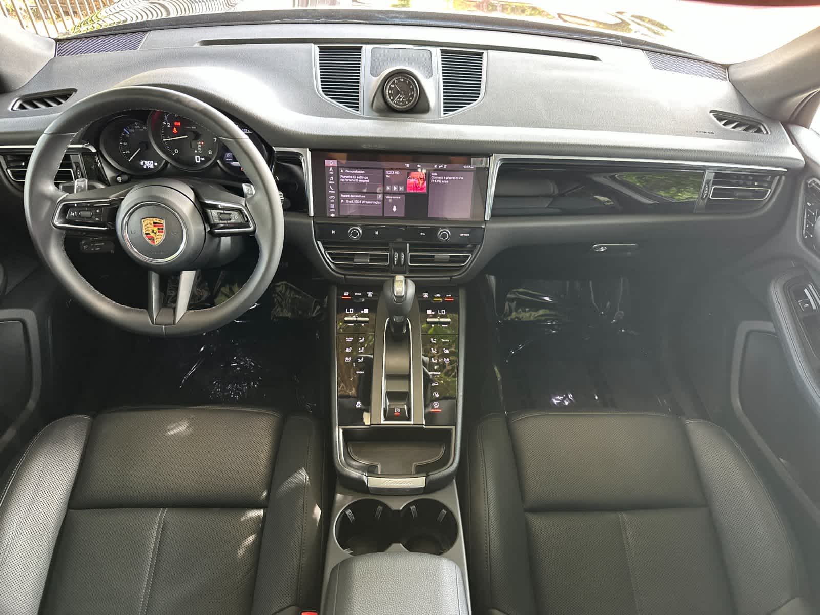 2022 Porsche Macan Macan