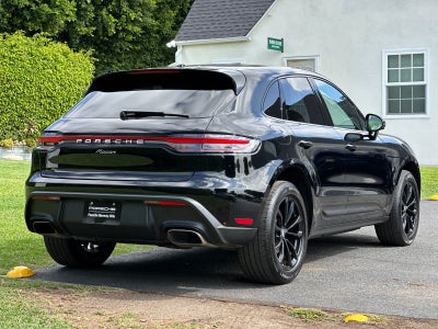 2022 Porsche Macan Macan