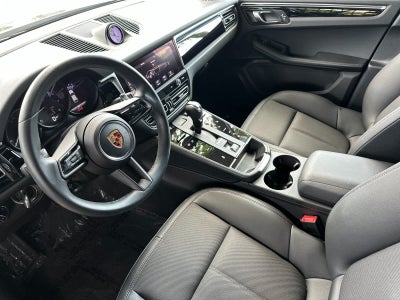2024 Porsche Macan Macan