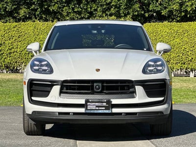 2025 Porsche Macan AWD