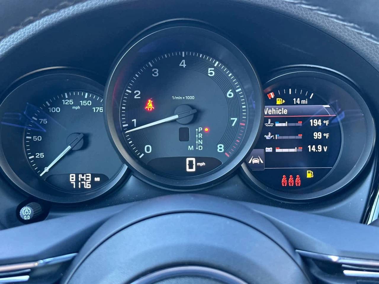 2025 Porsche Macan AWD