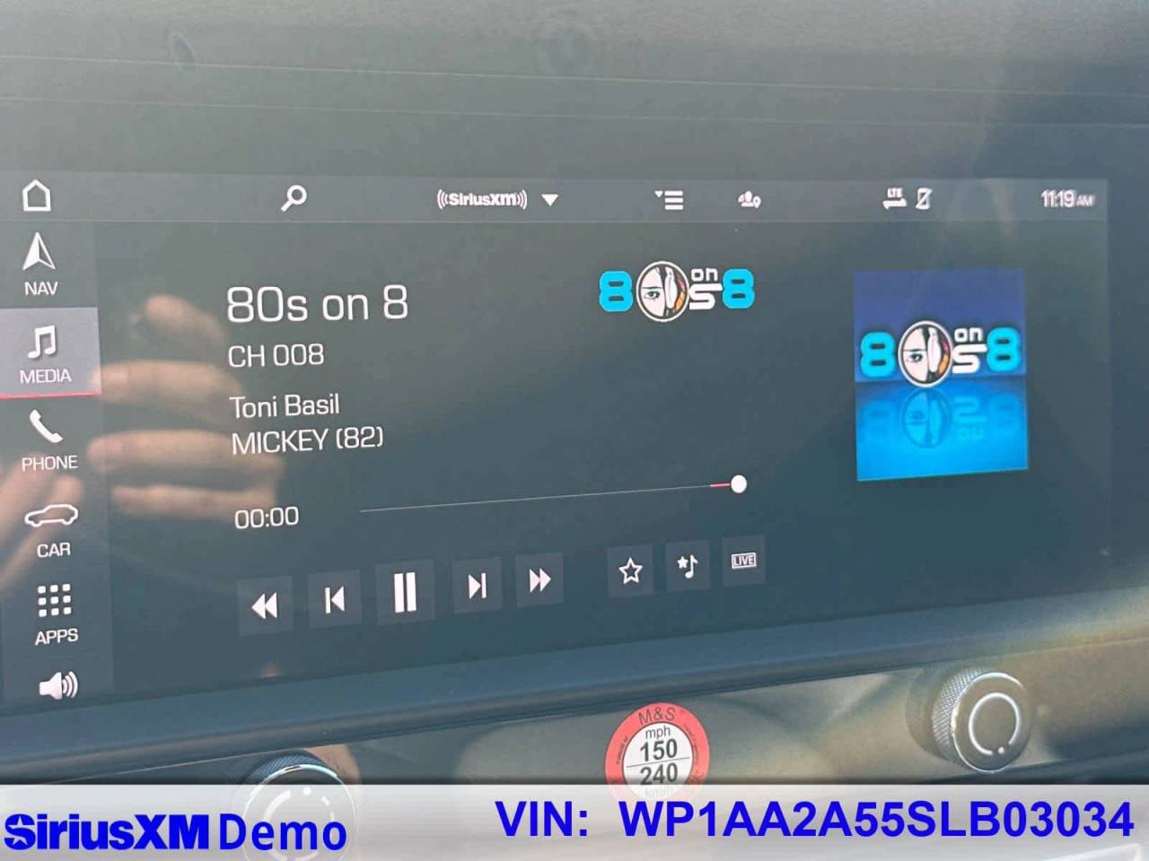 2025 Porsche Macan AWD