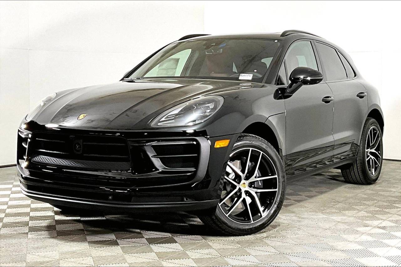 2025 Porsche Macan AWD