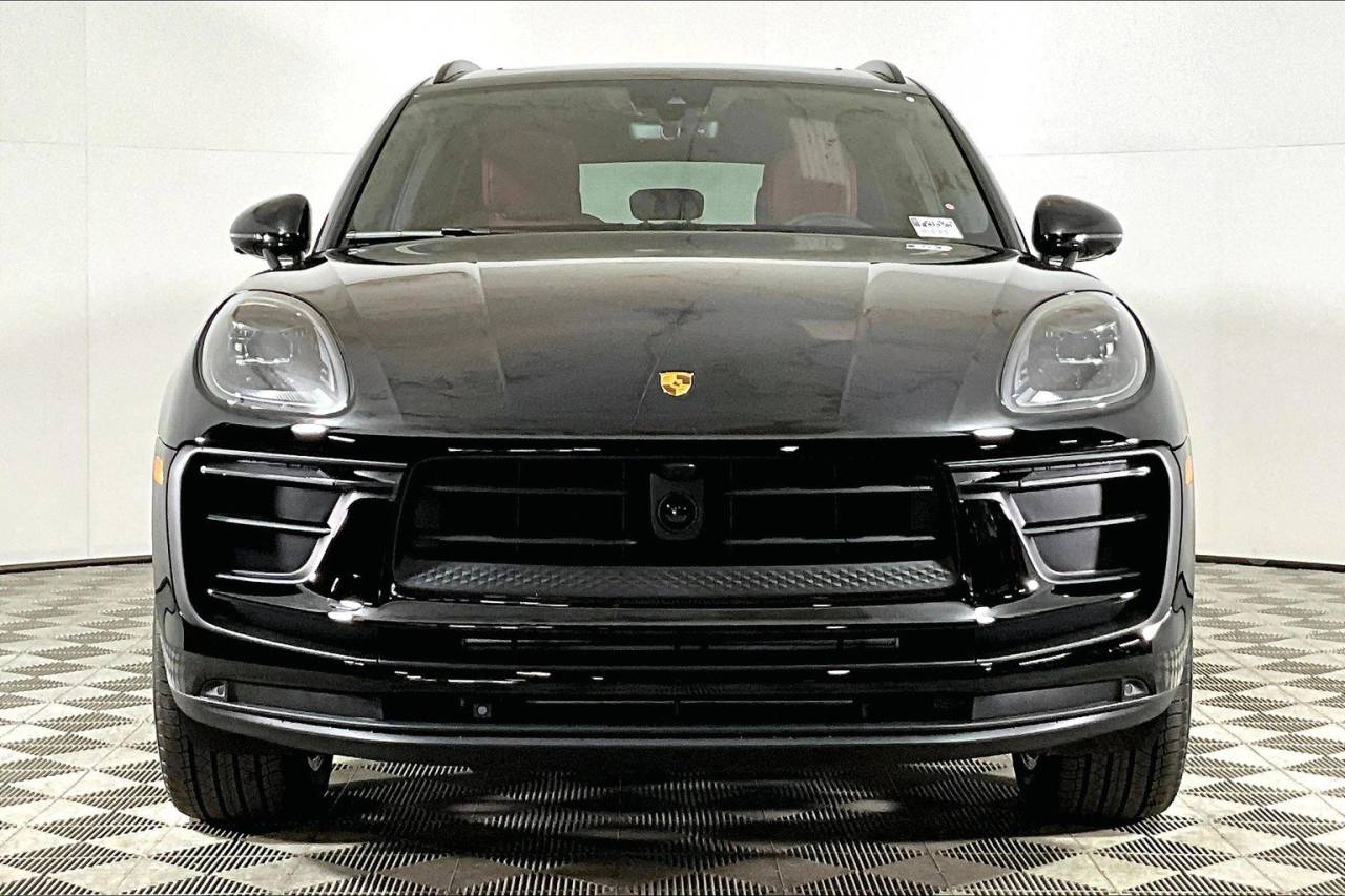 2025 Porsche Macan AWD