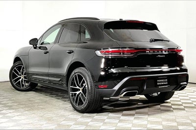 2025 Porsche Macan AWD