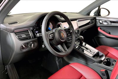 2025 Porsche Macan AWD