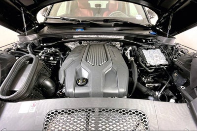 2025 Porsche Macan AWD