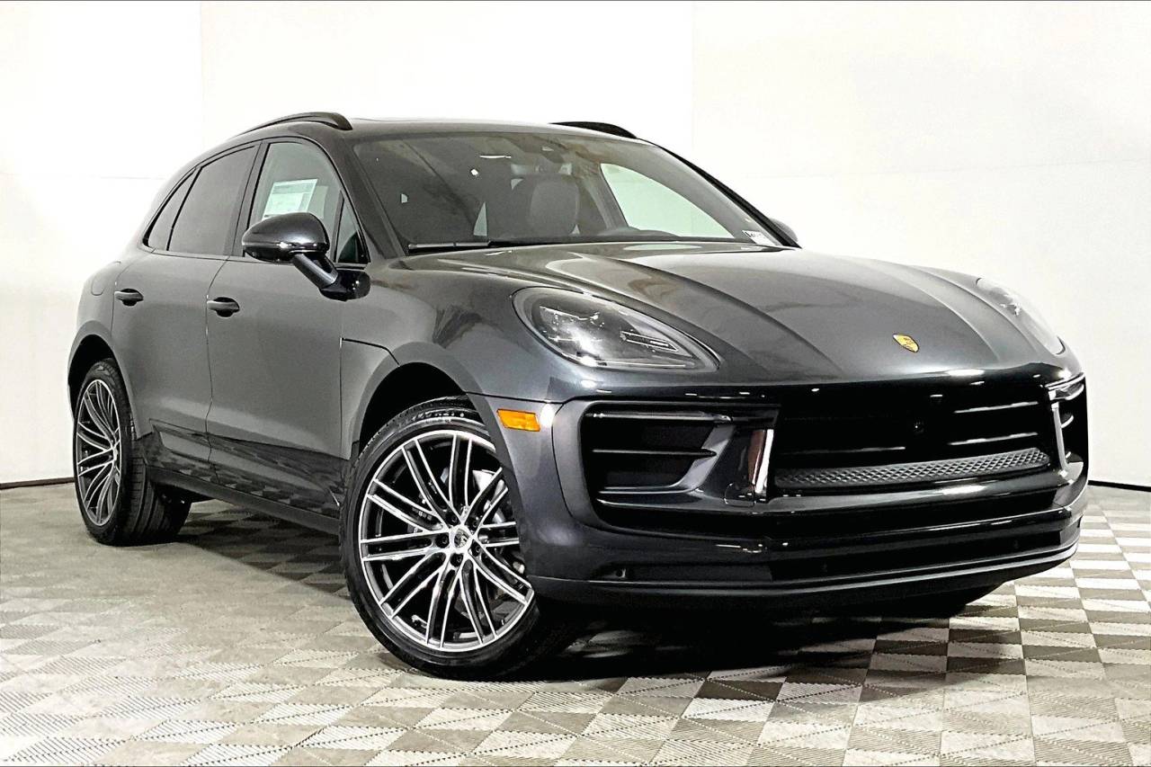 2025 Porsche Macan AWD