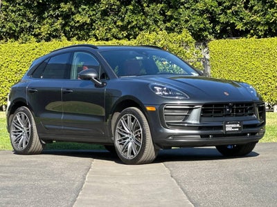 2025 Porsche Macan AWD