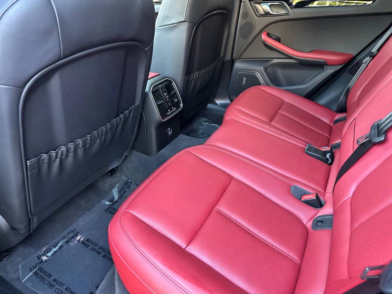 2025 Porsche Macan AWD