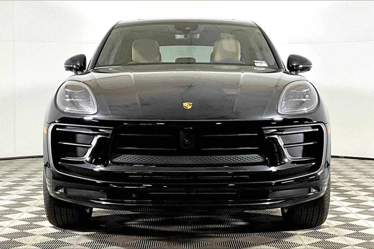 2025 Porsche Macan AWD