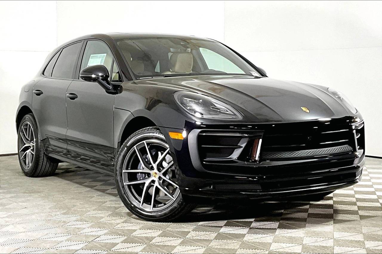 2025 Porsche Macan AWD