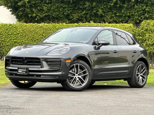 2025 Porsche Macan AWD