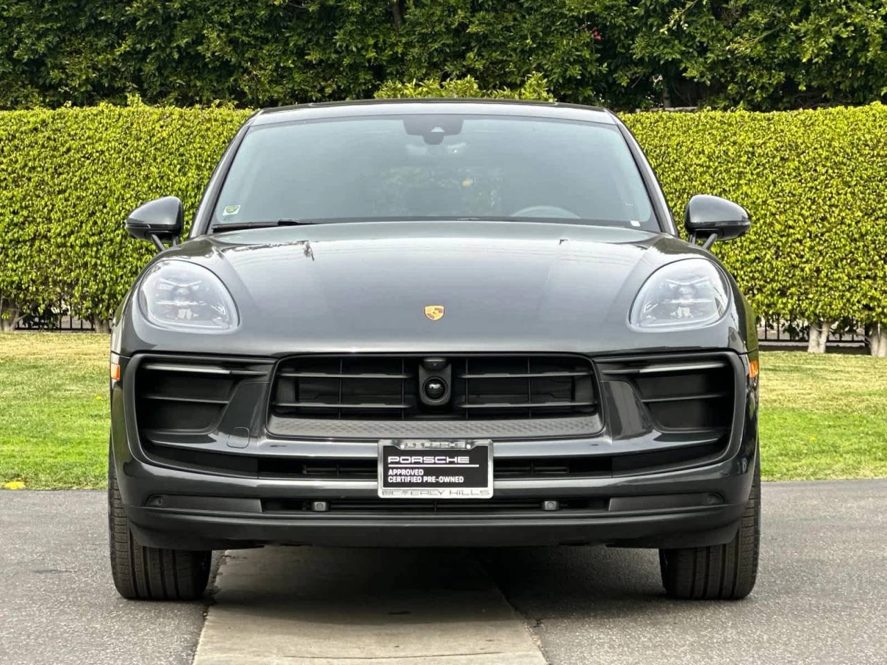 2025 Porsche Macan AWD