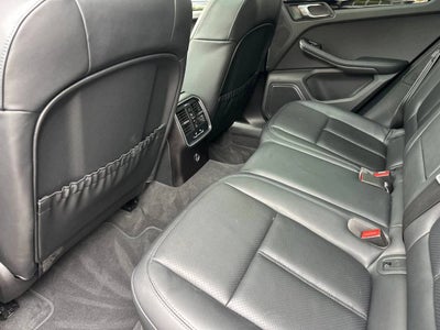 2025 Porsche Macan AWD