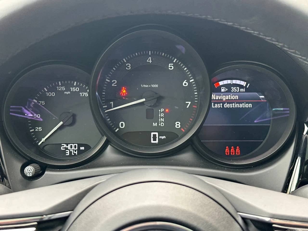 2025 Porsche Macan AWD