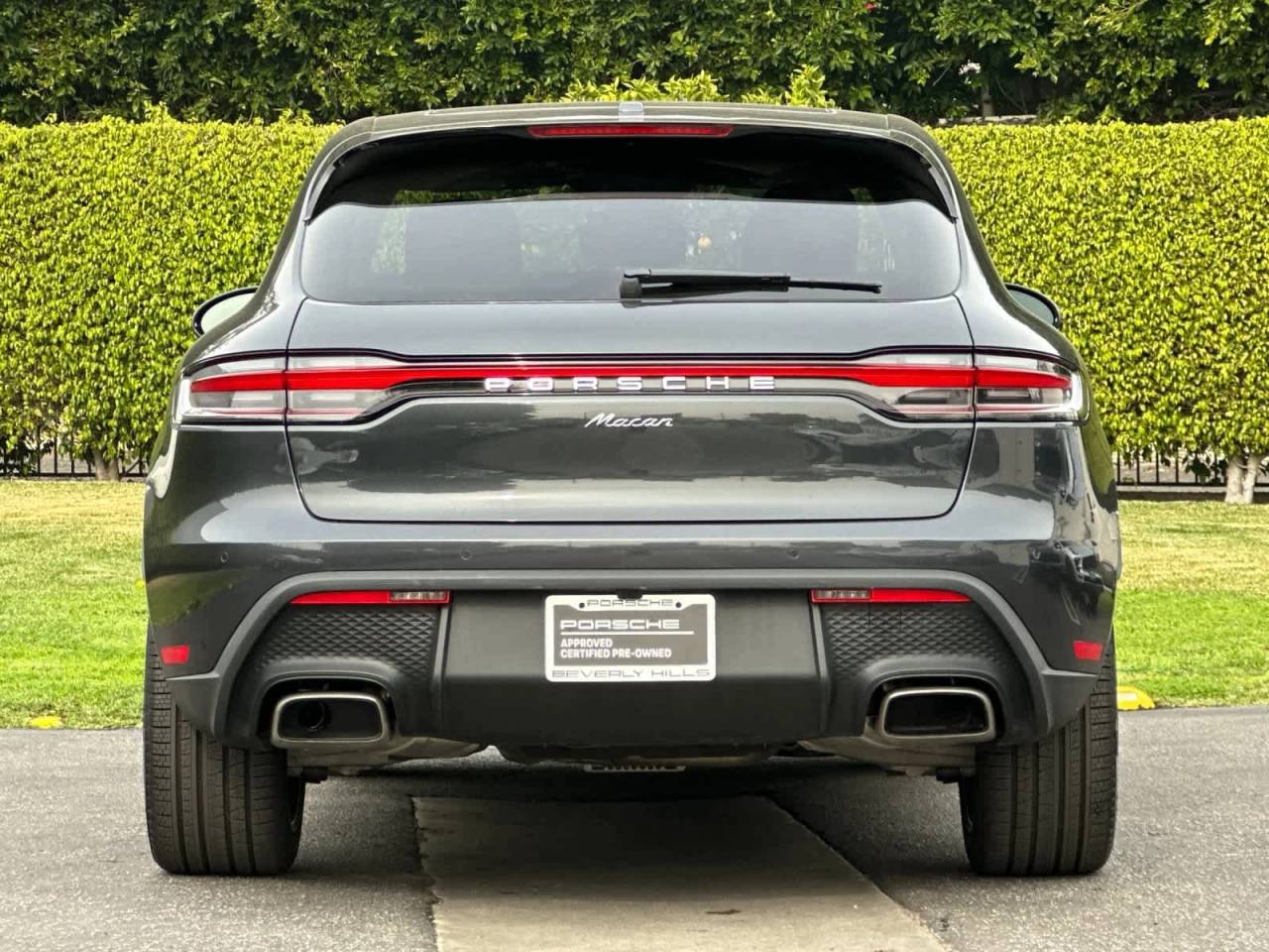 2025 Porsche Macan AWD