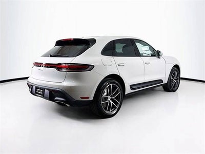 2025 Porsche Macan Base