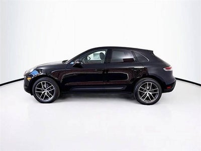2025 Porsche Macan Base