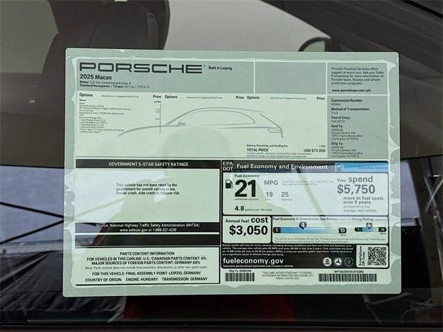 2025 Porsche Macan Base