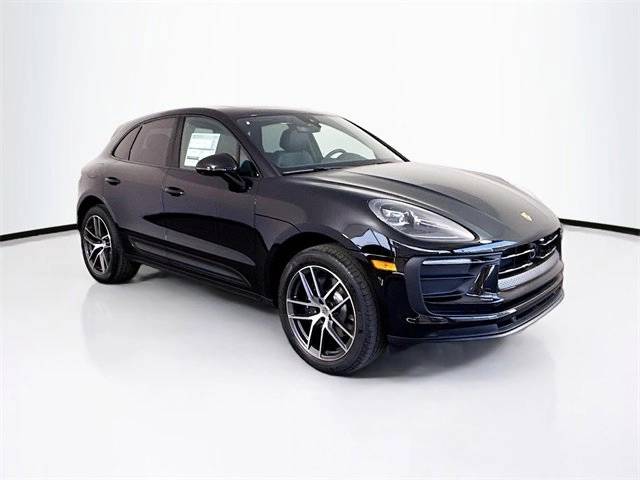 2025 Porsche Macan Base
