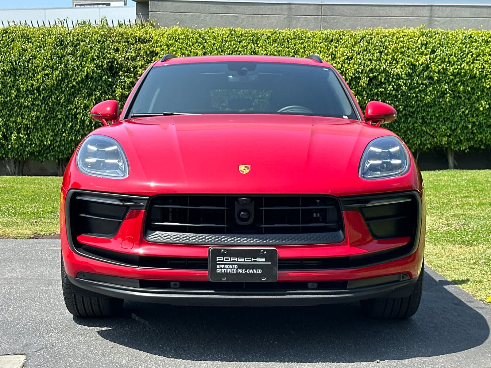 2025 Porsche Macan Base