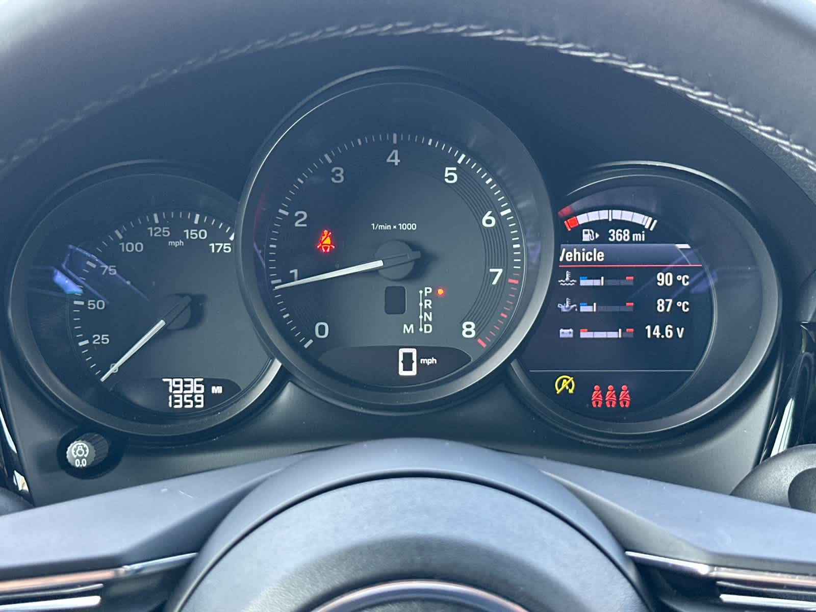 2025 Porsche Macan Base