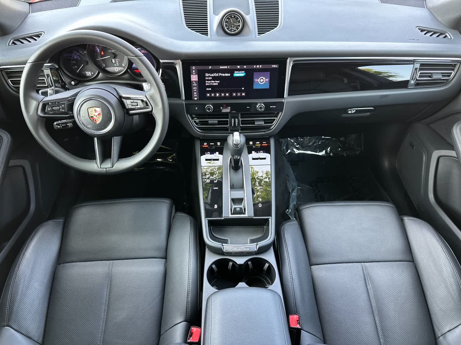 2025 Porsche Macan Base