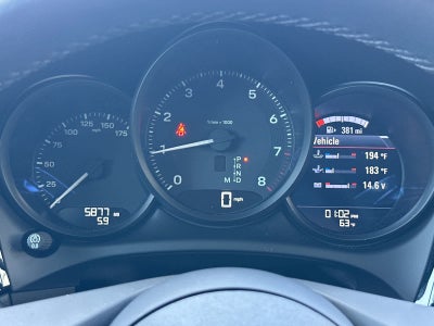 2025 Porsche Macan Base